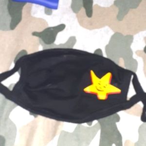 COPY - HARDEE'S FACE MASK GOOD CONDITION